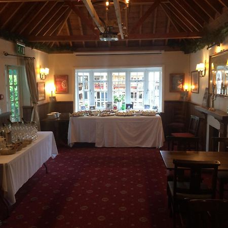 The Wheatsheaf Inn Cuckfield Exteriér fotografie
