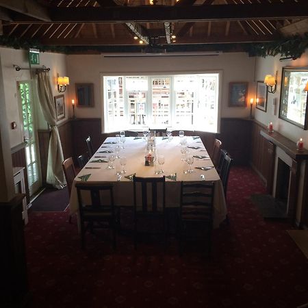 The Wheatsheaf Inn Cuckfield Exteriér fotografie